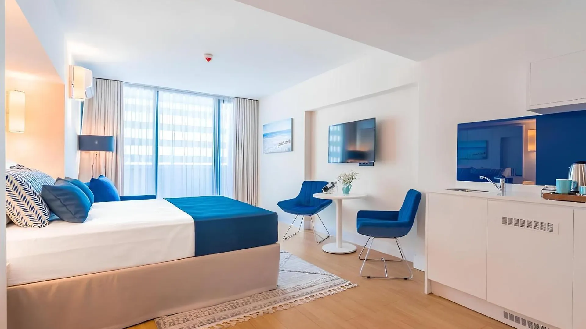 Panorama Hotel Orbi City Batumi 0*,