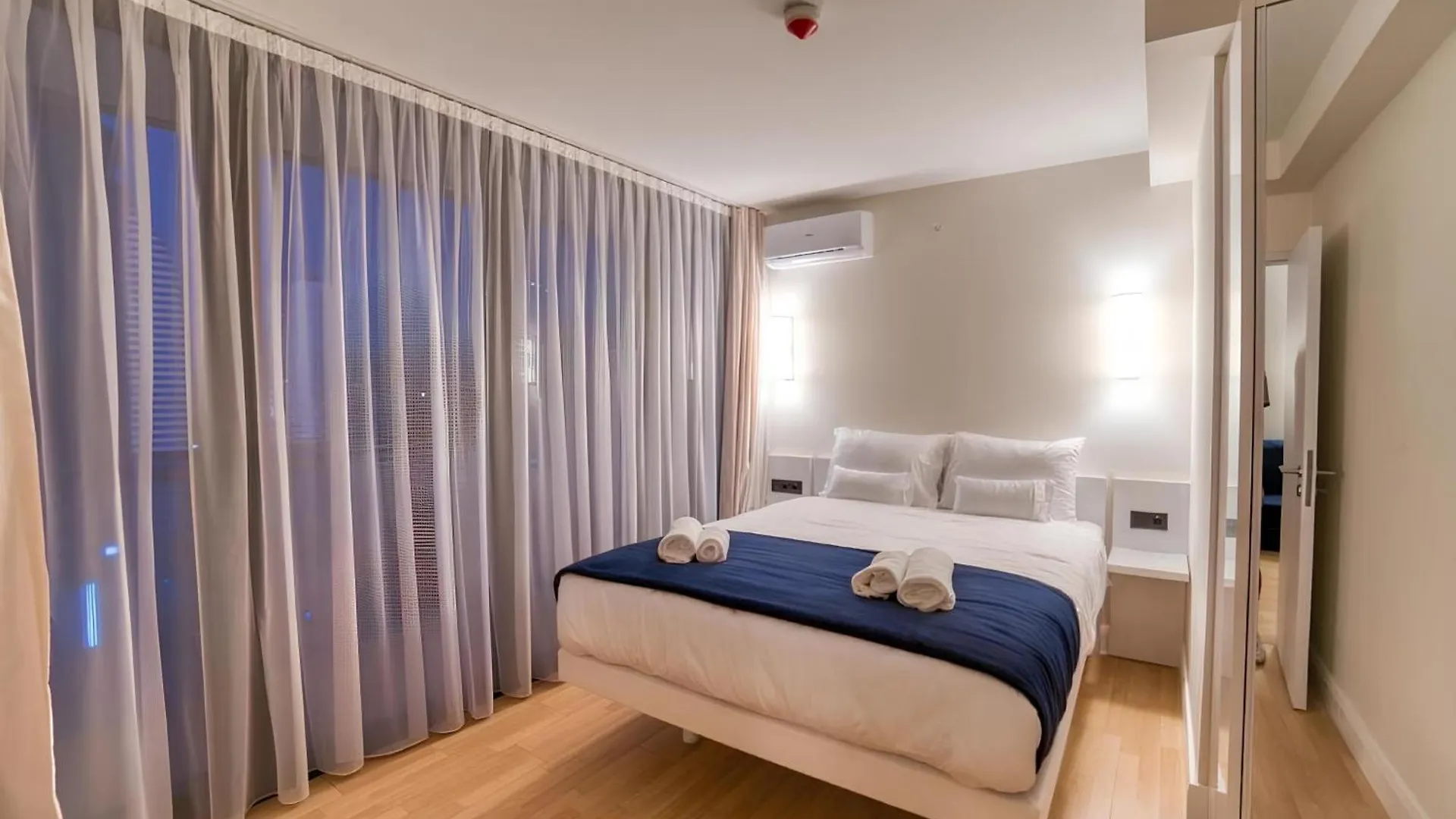 Panorama Hotel Orbi City Batumi 0*,
